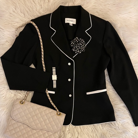 Studio I Jackets & Blazers - Studio I | Black blazer | White trim & flower pin